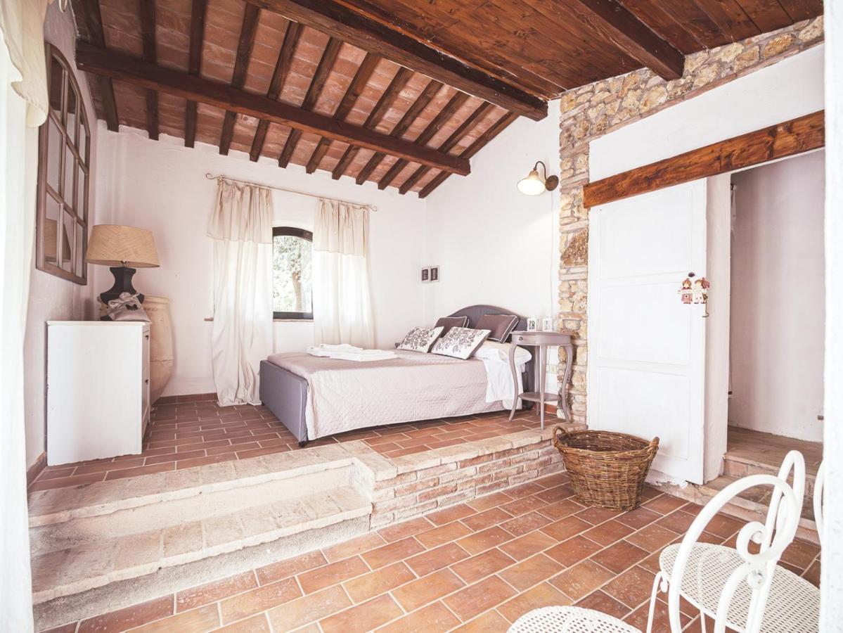 Апартаменты Relais Casale Il Poggetto - I Pini By Zoom In Earth Чечина Экстерьер фото