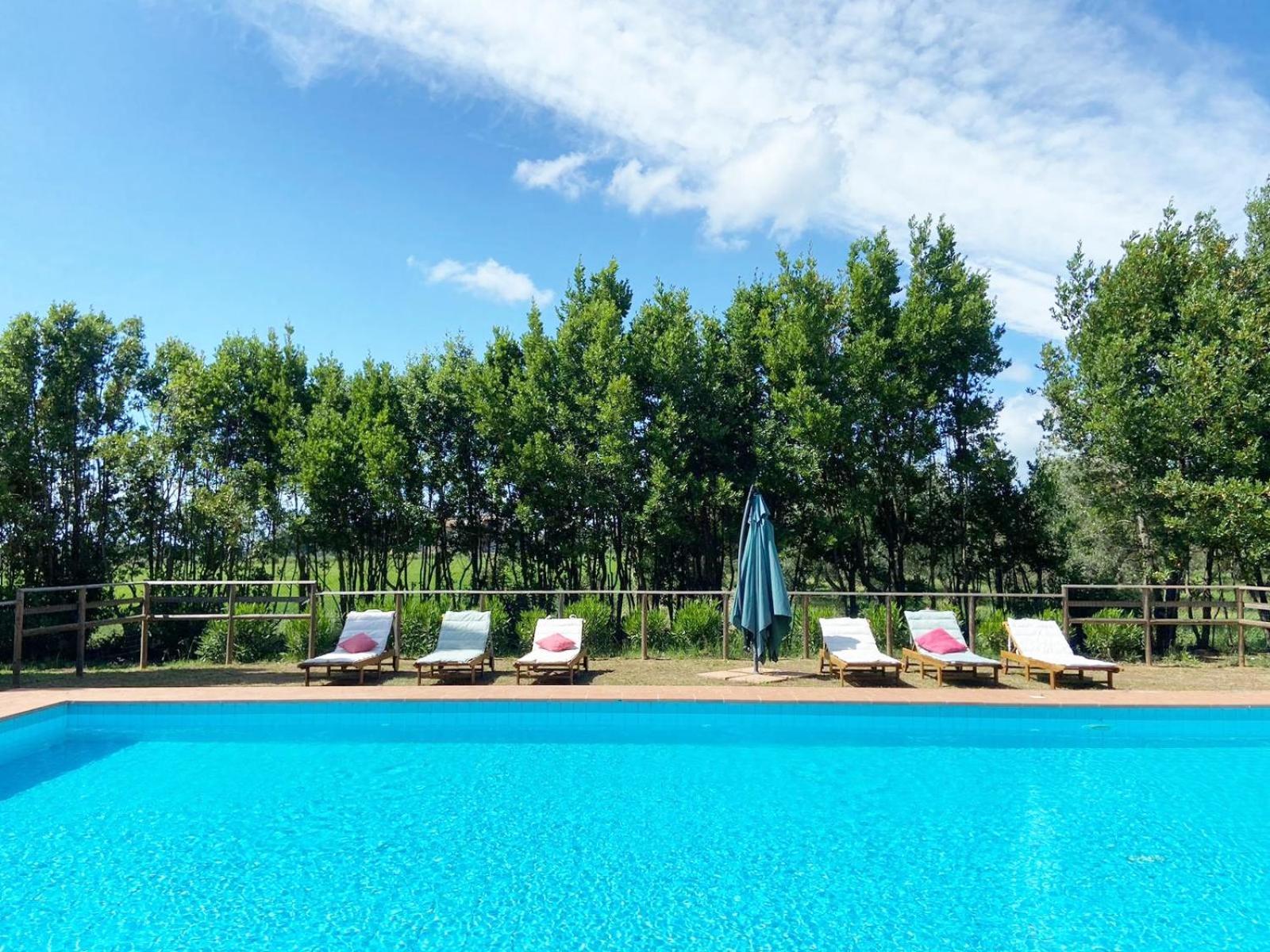 Апартаменты Relais Casale Il Poggetto - I Pini By Zoom In Earth Чечина Экстерьер фото